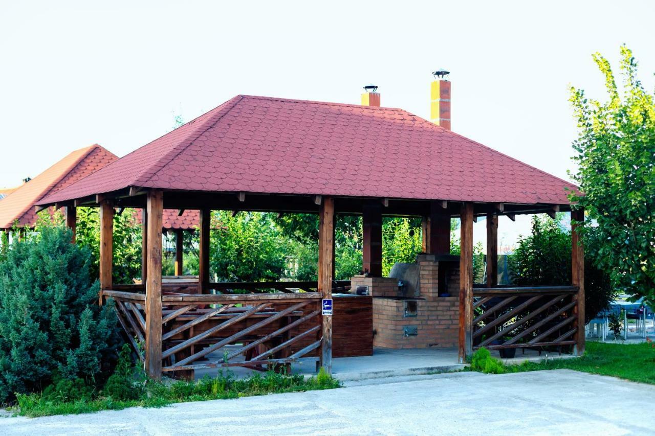 Pensiunea Marmis Riu Barbat Exterior foto